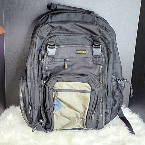 TARGUS Black‎ and Gray Backpack - Picture 1 of 7